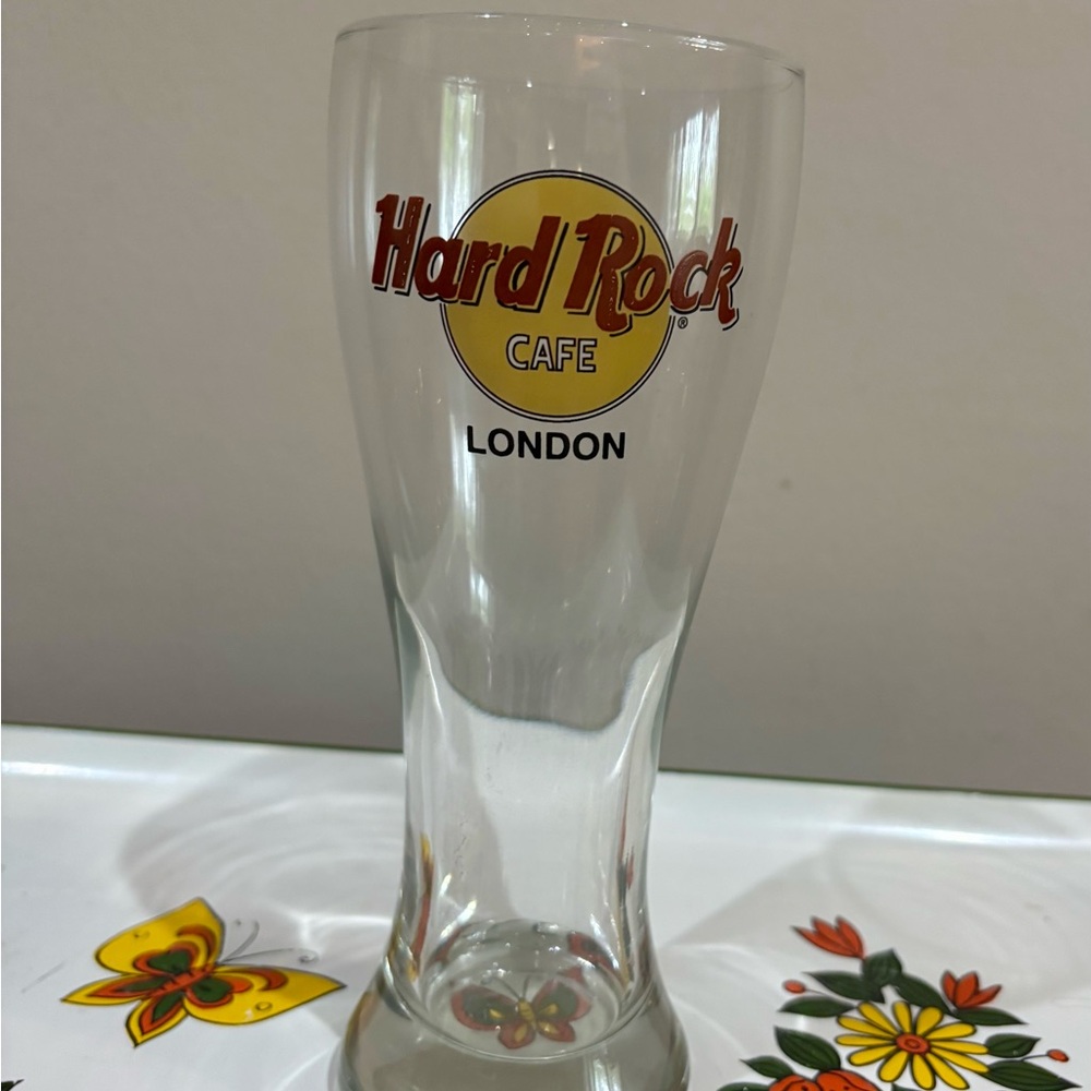 Hard Rock Cafe Clear Pint Glasses with Yellow and Brown Logo (Set) - Picture 4 of 9